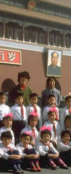 Beijing China : School Trip Children : Forbidden Cuty : Chairman Mao Portraite :  copyright Chris Smith csmith@csmith.info (photographer)